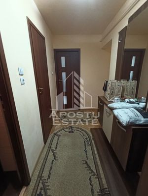 Apartament 4 camere, decomandat, centrala proprie, etaj 1, Dambovita. - imagine 12