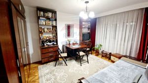 Apartament cu 3 camere de vânzare în zona Precista - imagine 11