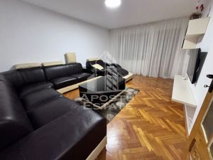 Apartament 4 camere,2 bai,centrala proprie - imagine 2