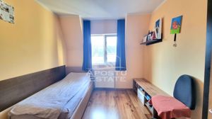 Apartament cu 3 camere, decomandat, centrala proprie, zona Lipovei - imagine 3