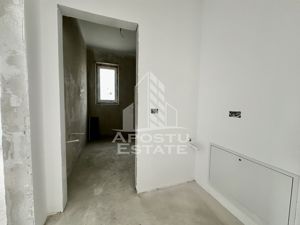 Apartament cu 2 camere, bucatarie inchisa, semidecomandat, zona Lidl - imagine 6