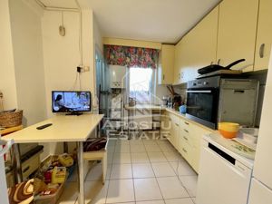 Apartament cu 3 camere, 2 bai, centrala proprie, zona Dambovita - imagine 4