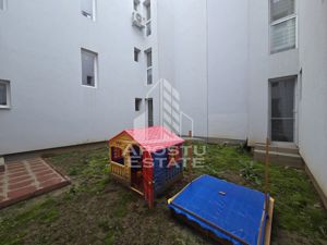 Apartament cu 2 camere, decomandat, terasa de 15 mp, Giroc - imagine 11