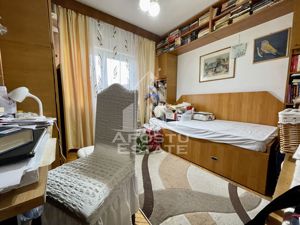 Apartament cu 3 camere, 2 bai, centrala proprie, zona Dambovita - imagine 7