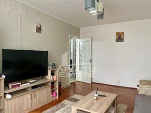 Apartament 2 camere, decomandat, zona Intim - Banu Maracine - imagine 3