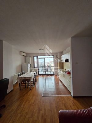 apartament 2 camere,lift,parcare,debara