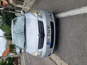 Vând Toyota Corolla Verso  - imagine 4