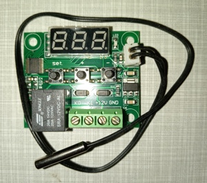 Termostat la 12 volti nou