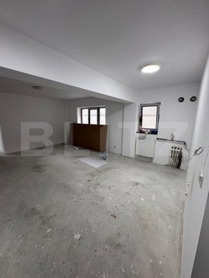 Apartament 2 camere 46,38 mp in ansamblu rezidential zona Damaroaia-Jiului - imagine 4