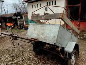Semiremorca pe o axa ,750 kg