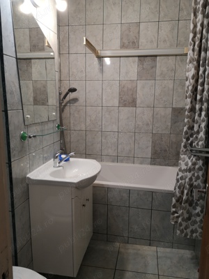 Închiriez apartament cu 3 camere 170 lei pe noapte, zona centrala - imagine 6