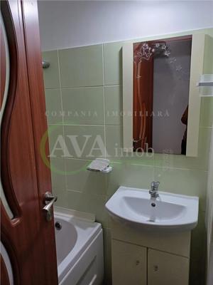 Apartament 3 camere, etaj 1, zona Piata Sud - imagine 4