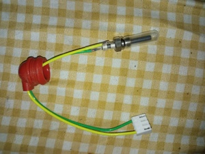 Vând bujie aprindere sirocou 5-8kw,12v, ceramică.