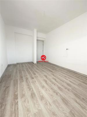 Apartament 2 Camere in Bloc Nou, La Cheie, Zona Veterani - imagine 14