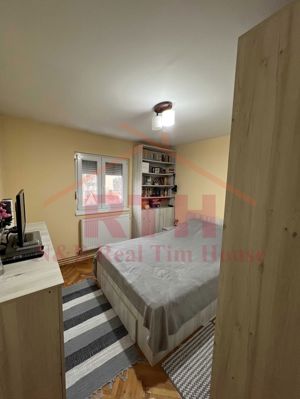 Oferim spre vanzare un Apartament cu 4 camere in zona Dambovita! - imagine 2