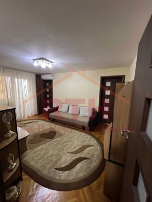 Oferim spre vanzare un Apartament cu 4 camere in zona Dambovita!