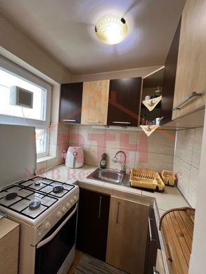 Oferim spre vanzare un Apartament cu 4 camere in zona Dambovita! - imagine 5