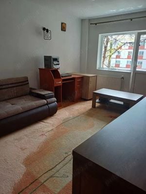 Apartament cu 4 camere , zona Liceul M.Eminescu - O.Onicescu, etaj 3 - imagine 5