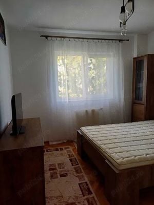 Apartament cu 4 camere , zona Liceul M.Eminescu - O.Onicescu, etaj 3 - imagine 3