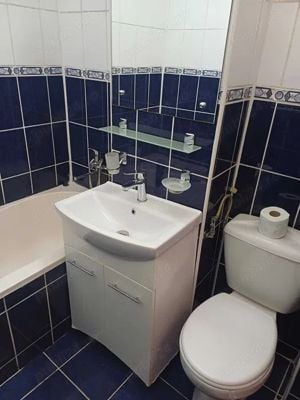 Apartament cu 4 camere , zona Liceul M.Eminescu - O.Onicescu, etaj 3 - imagine 8