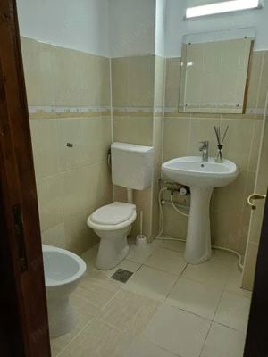 Apartament cu 4 camere , zona Liceul M.Eminescu - O.Onicescu, etaj 3 - imagine 7