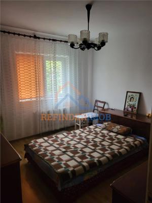 Apartament 3 camere etaj 4 Petre Ispirescu str Dunavat - imagine 2