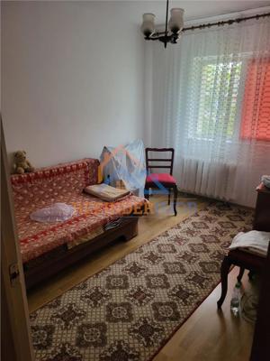 Apartament 3 camere etaj 4 Petre Ispirescu str Dunavat - imagine 3