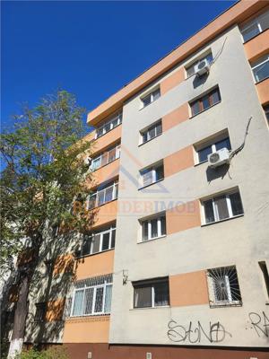 Apartament 3 camere etaj 4 Petre Ispirescu str Dunavat - imagine 14