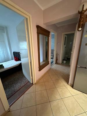 Vând apartament 3 camere Micro 16 etj.1 decomandat  - imagine 4