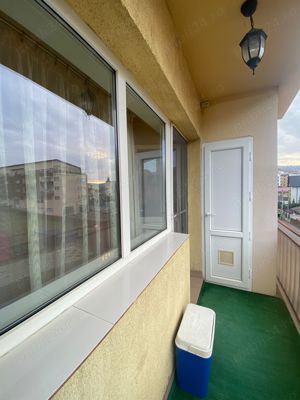 Apartament spațios cu 3 camere si parcare, zona TEILOR - imagine 12