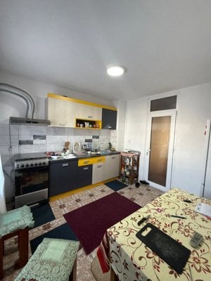 Apartament 3 camere, decomandat, etajul 2, Zona Debarcader - imagine 6