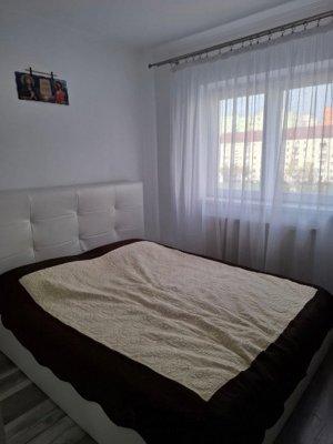 Apartament renovat, 3 camere, complet mobilat – Vasile Aaron, Sibiu cu balcon - imagine 9