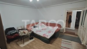 Casa cu 3 camere si 577 mp de teren de vanzare in Petresti judet Alba - imagine 8