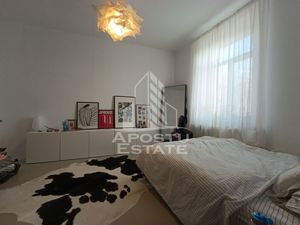 Apartament 2 camere, centrala proprie, etaj 1,  situat in zona Ronat. - imagine 3