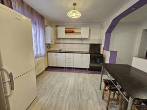 Apartament 2 camere, zona Gojdu - imagine 3