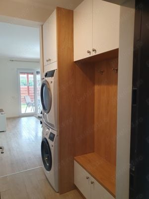 PROPRIETAR inchiriez apartament 3 camere ,cu terasa, gradina, magazie si doua locuri de parcare - imagine 5