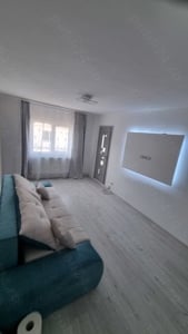 vand apartament 3 camere