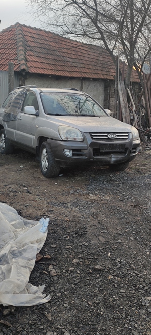 dezmembrez KIA sportage 2007