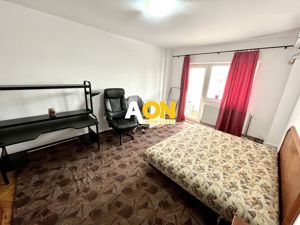 Apartament cu 3 Camere, Zona Mercur - imagine 4