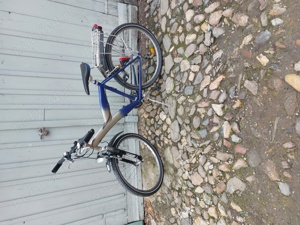 vând bicicleta de copii 