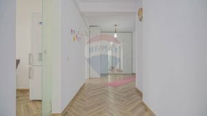 Apartament cu 3 camere de închiriat în Cristian - imagine 11