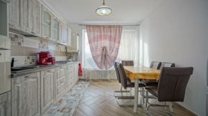 Apartament cu 3 camere de închiriat în Cristian - imagine 7