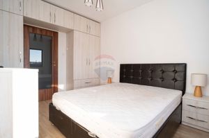 Apartament cu 2 camere , zona Manta Roșie - imagine 12