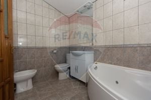 Casă / Vilă cu 6 camere de vânzare în zona Centrală - imagine 9