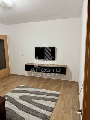 Apartament cu 3 camere, centrala proprie, etaj 3, zona Girocului - imagine 2