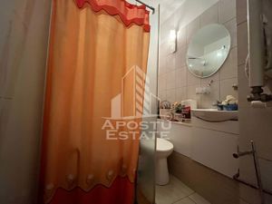 Apartament cu 3 camere, decomandat, 2 bai, 2 balcoane,zona Dambovita - imagine 6