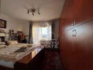 Apartament cu 3 camere, decomandat, 2 bai, 2 balcoane,zona Dambovita - imagine 3