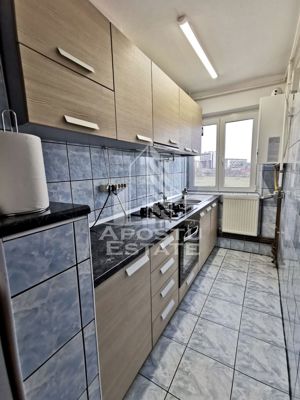 Apartament cu 3 camere, centrala proprie, etaj 3, zona Girocului - imagine 3