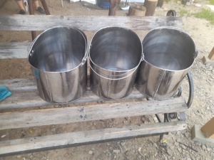 vând galeti de muls  De 10 litri  de 12 litri  de 15 litri  de 20 litri  ceinta pentru  brânză  de 1 - imagine 3