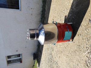 vând galeti de muls  De 10 litri  de 12 litri  de 15 litri  de 20 litri  ceinta pentru  brânză  de 1 - imagine 4